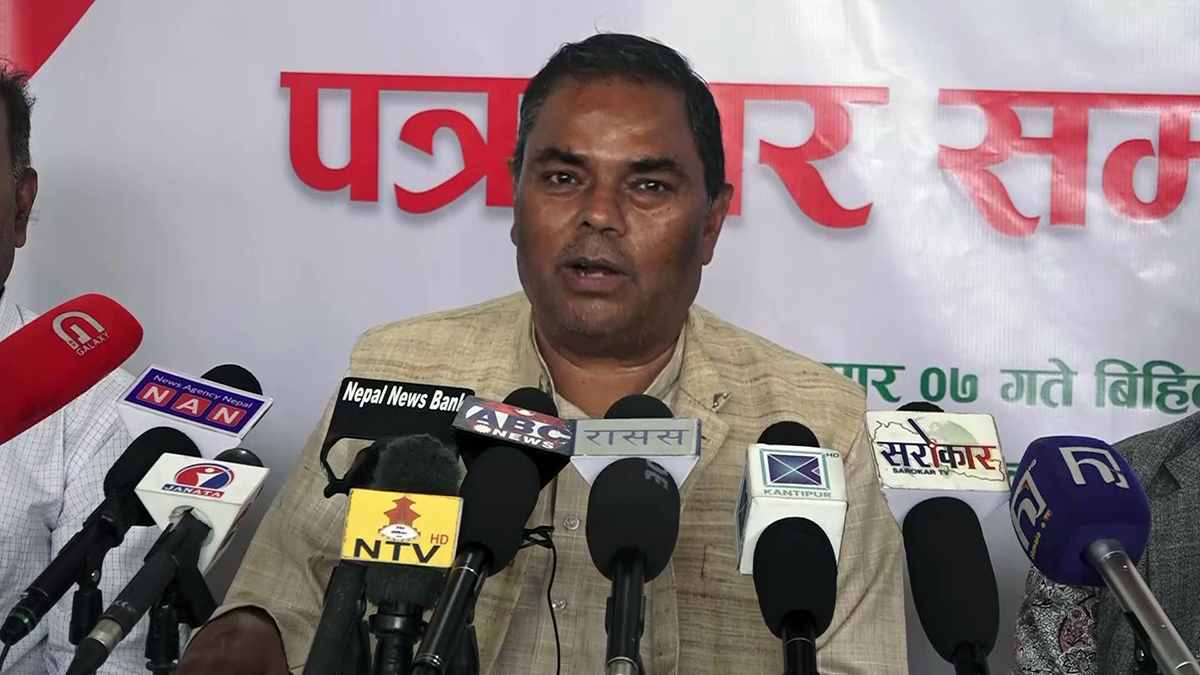 संघीयता खारेज गर्न एउटा पक्ष लागिरहेको छ : जसपा अध्यक्ष यादव